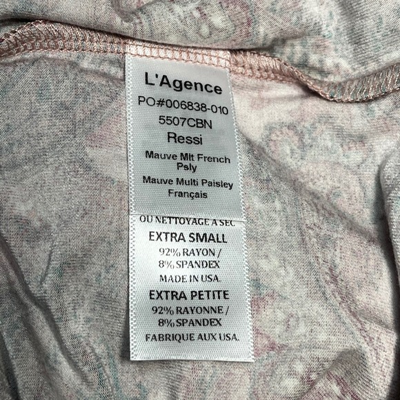 L'AGENCE Ressi Paisley Print Crewneck Short Sleeve Fitted Tee Women XS Mauve NEW - Picture 12 of 13